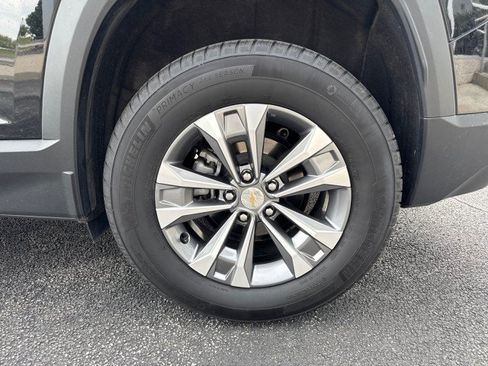 Used 2025 Chevrolet Equinox LT AWD/4WD image 11