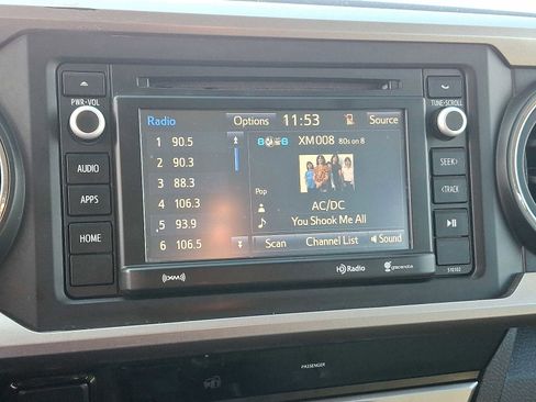 Used 2017 Toyota Tacoma SR5 image 15