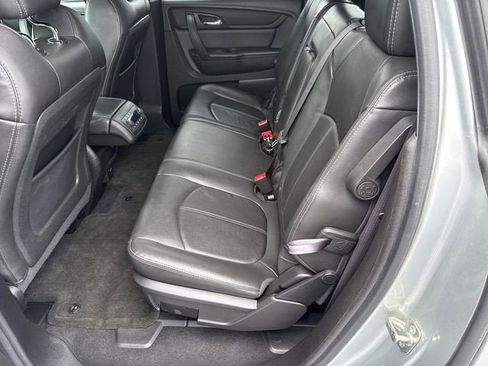 Used 2015 Chevrolet Traverse LT FWD image 11