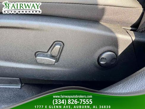 Used 2022 Dodge Charger Scat Pack w/ Plus Group RWD image 16