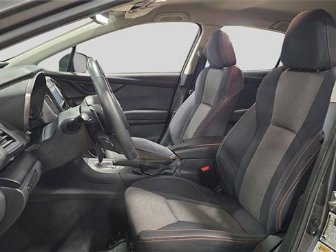 Used 2023 Subaru Crosstrek 2.0i Premium image 11