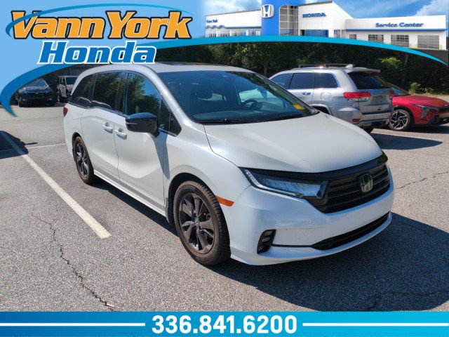 Certified 2024 Honda Odyssey Sport image 1