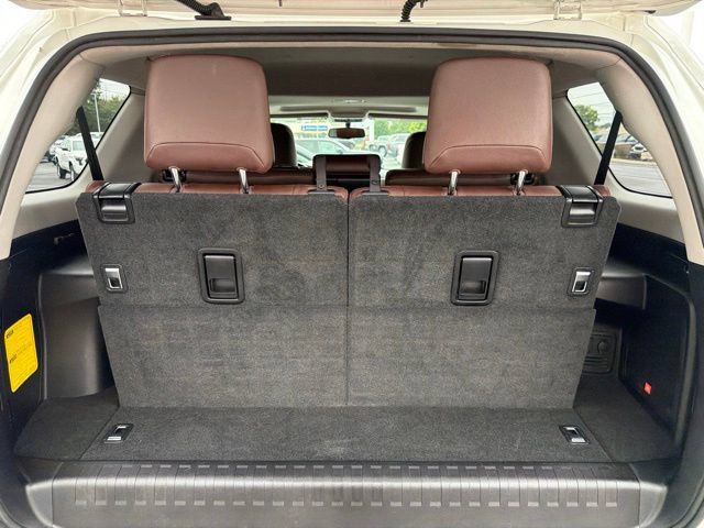 Used 2015 Toyota 4Runner Limited AWD/4WD image 40