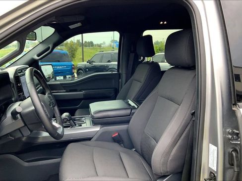 Used 2025 Ford F150 XLT w/ Equipment Group 302A MID AWD/4WD image 9