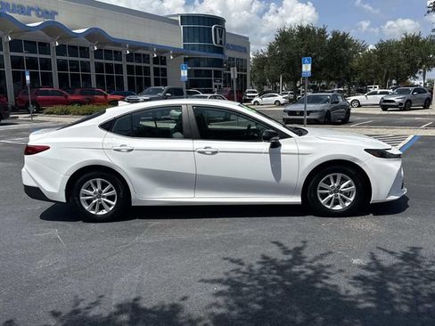 Used 2025 Toyota Camry LE w/ Convenience Package FWD image 3