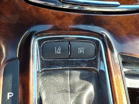 Used 2014 Lincoln MKS AWD w/ Equipment Group 201A image 24