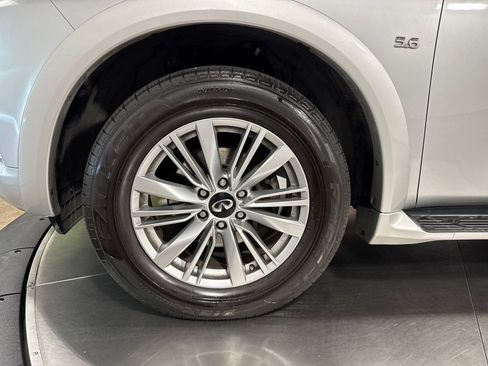 Used 2018 INFINITI QX80 4WD w/ Driver Assistance Package image 2