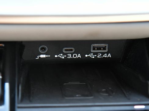 Used 2024 Subaru Legacy Premium AWD/4WD image 25