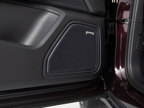 New 2026 Porsche Macan AWD/4WD image 20