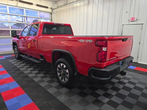 Used 2024 Chevrolet Silverado 2500 Custom w/ Custom Value Package AWD/4WD image 5