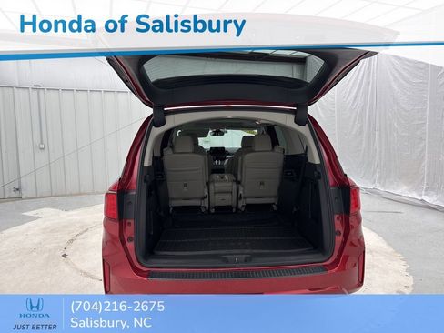 Certified 2025 Honda Odyssey EX-L image 10