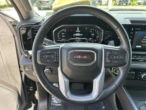 Used 2023 GMC Sierra 1500 SLT w/ SLT Premium Plus Package AWD/4WD image 14