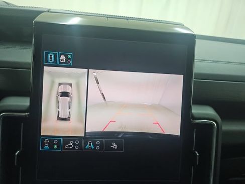 Used 2025 GMC Yukon Denali AWD/4WD image 6
