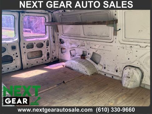 Used 2000 Ford E-150 and Econoline 150 RWD image 6