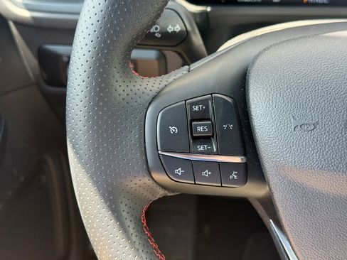 Used 2025 Ford Escape ST-Line AWD/4WD image 33