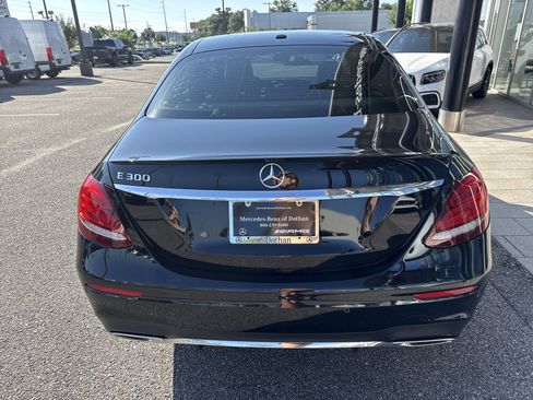 Certified 2019 Mercedes-Benz E 300 image 3