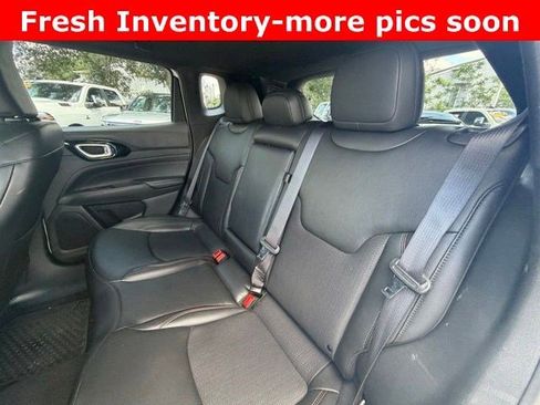 Used 2025 Jeep Compass Trailhawk AWD/4WD image 10