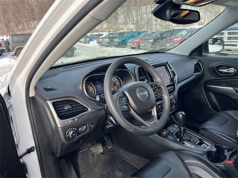 Used 2022 Jeep Cherokee Limited image 10