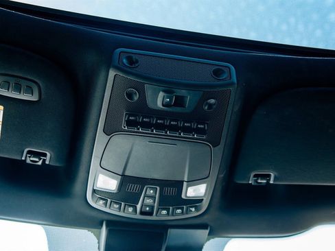 Used 2019 Ford F150 Raptor w/ Equipment Group 802A Luxury image 43