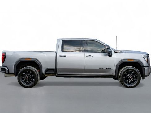 Used 2024 GMC Sierra 2500 AT4 w/ AT4 Premium Plus Package image 5