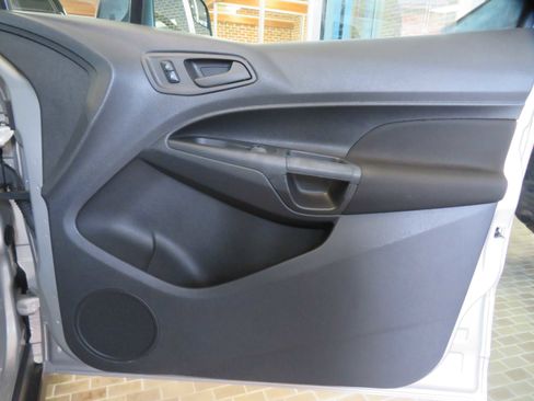 Used 2016 Ford Transit Connect XL image 21
