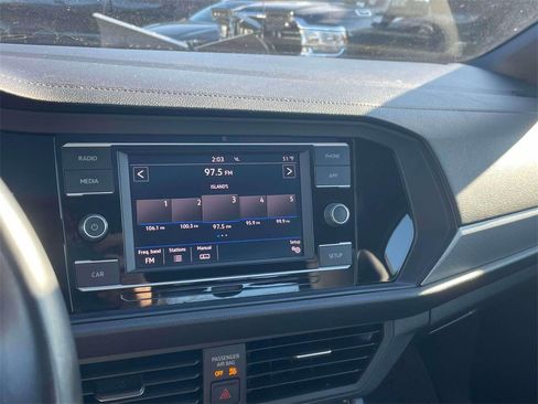 Used 2019 Volkswagen Jetta R-Line image 27