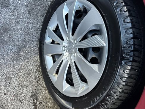 Used 2018 Subaru Impreza 2.0i image 30