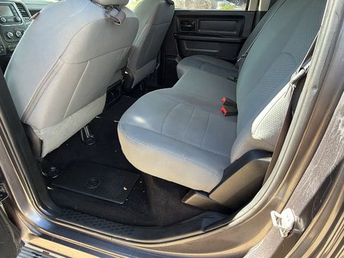 Used 2017 RAM 1500 Express w/ Express Value Package image 23