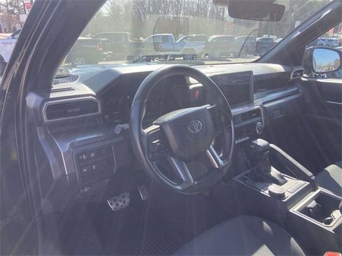 Used 2024 Toyota Tacoma TRD Sport image 13