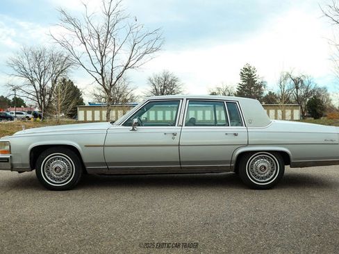 Used 1986 Cadillac Brougham Brougham image 3