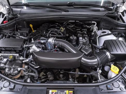 Used 2023 Dodge Durango SXT RWD image 30