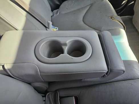 Used 2008 Toyota RAV4 Limited image 35