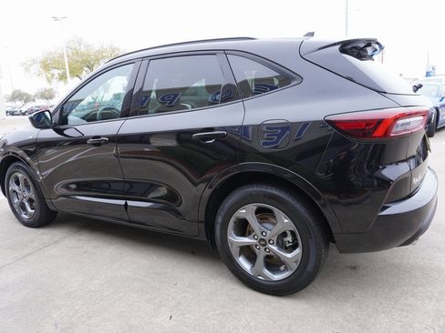 Certified 2024 Ford Escape ST-Line w/ Equipment Group 301A image 4