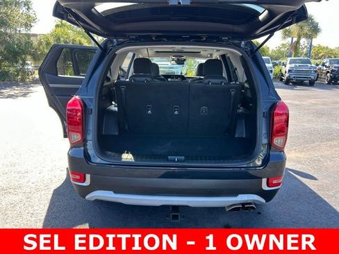 Used 2022 Hyundai Palisade SEL FWD image 17