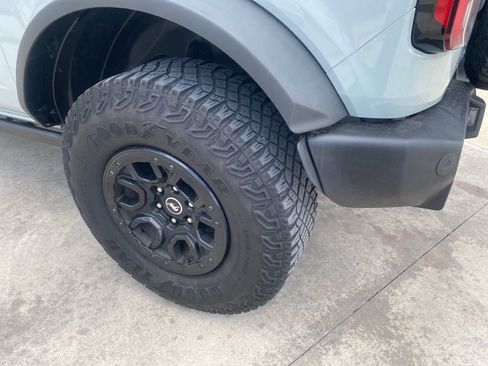 Used 2022 Ford Bronco Wildtrak AWD/4WD image 13