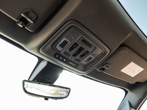 Used 2022 GMC Sierra 3500 Denali w/ Denali Black Diamond Edition image 23