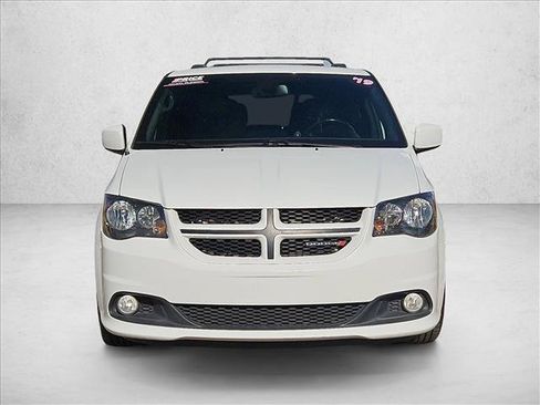 Used 2019 Dodge Grand Caravan GT FWD image 2