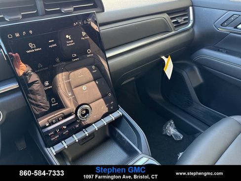 New 2026 GMC Terrain Elevation w/ Elevation Premium Package AWD/4WD image 19
