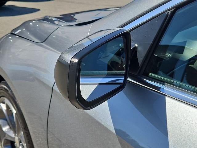 Used 2024 Chevrolet Malibu LT FWD image 19