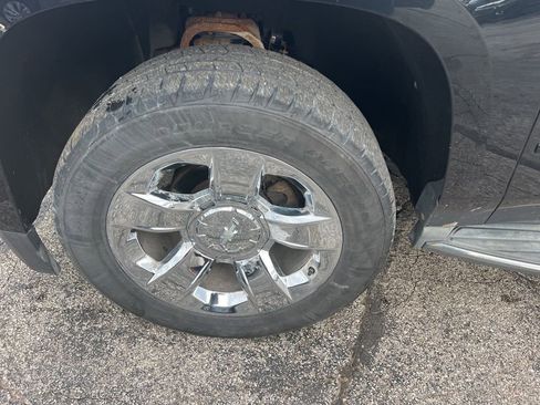 Used 2015 Chevrolet Tahoe LTZ image 27