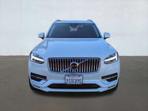 Used 2025 Volvo XC90 B6 Plus w/ Protection Package Premier image 8