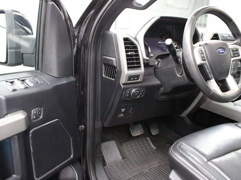 Used 2019 Ford F150 Lariat w/ Equipment Group 502A Luxury AWD/4WD image 62