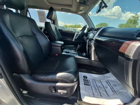 Used 2016 Toyota 4Runner Limited AWD/4WD image 38