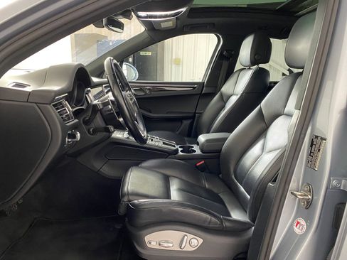 Used 2020 Porsche Macan image 5