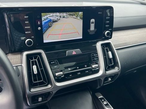Certified 2023 Kia Sorento X-Line EX AWD/4WD image 23