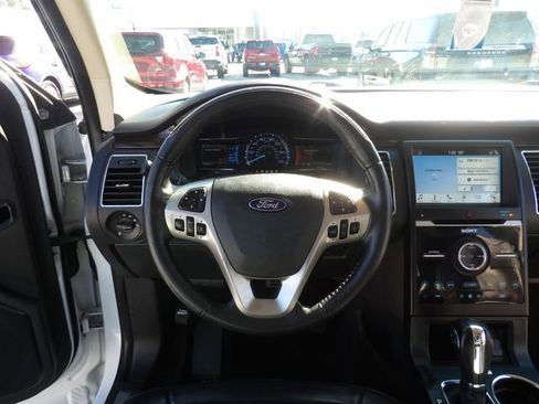 Used 2019 Ford Flex Limited image 18