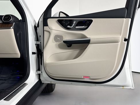 New 2026 Mercedes-Benz GLC 300 image 23