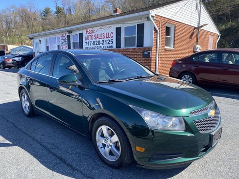 Used 2014 Chevrolet Cruze LT FWD image 3