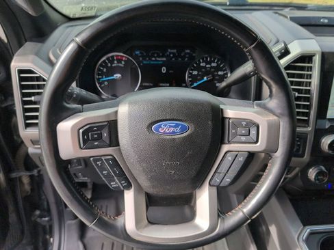 Used 2021 Ford F250 Platinum w/ FX4 Off-Road Package image 18