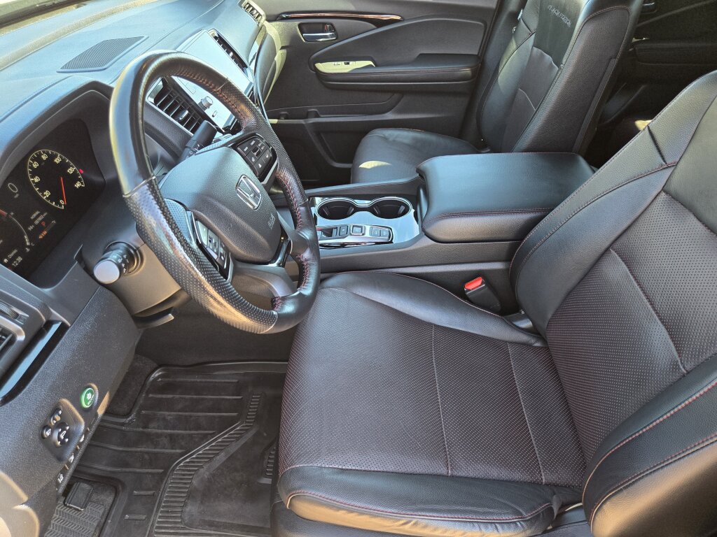 Used 2024 Honda Ridgeline Black Edition image 8